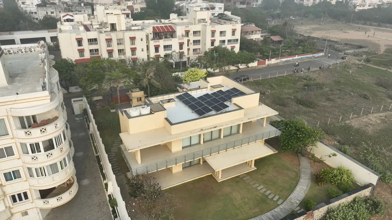 Daystar Solar installation at Residence 2
